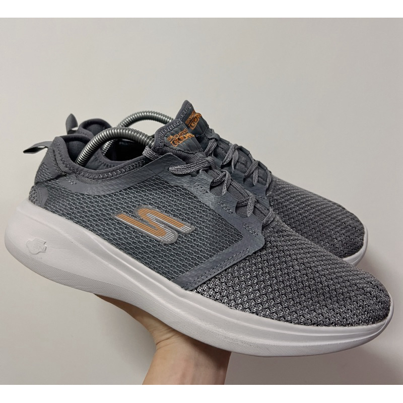 Skechers GoRun Fast-Invigorate สีเทาเข้ม ⏩️Size EUR 42.5 ยาว27cm.⏪️ใหม่ พื้นโฟมเบาๆ‼️