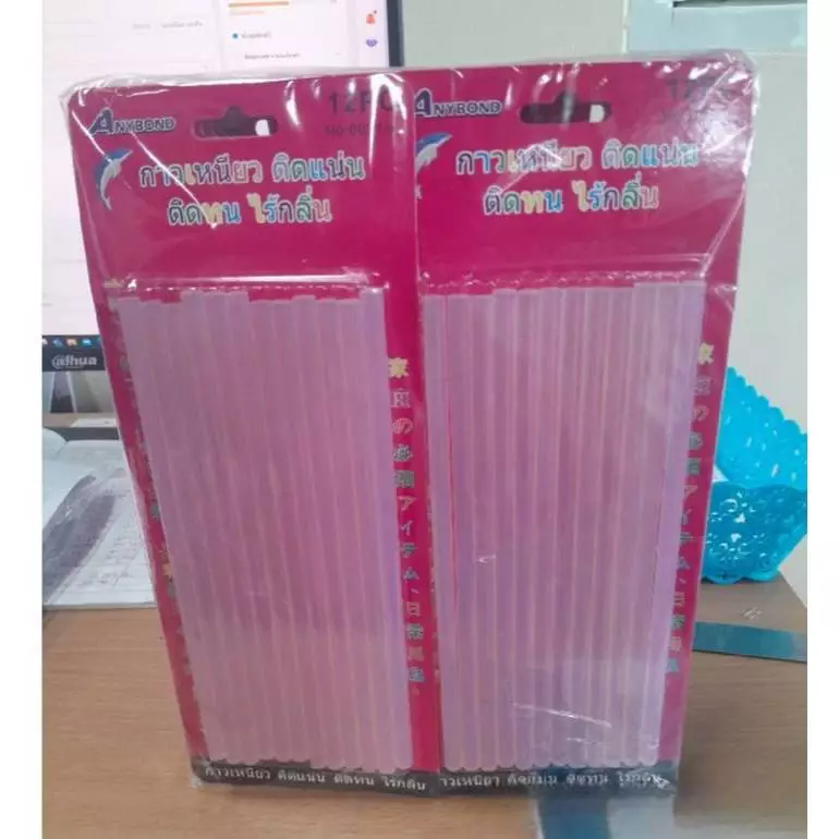 ใหม่!!! กาวแท่ง สีใสและสีดำ สำหรับใส่ปืนยิงกาว กาวแท่งคุณภาพดี เหนียวติดง่าย ยกโหล 12 แพค