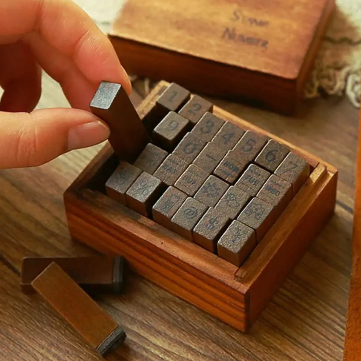 ตัวปั้มตัวอักษรภาษาอังกฤษ (Stamp number) ตัวปั้มไดอารี่ สแตมป์ยาง กล่องไม้เซ็ตตัวปั๊มตัวอักษร Stamp Alphabet