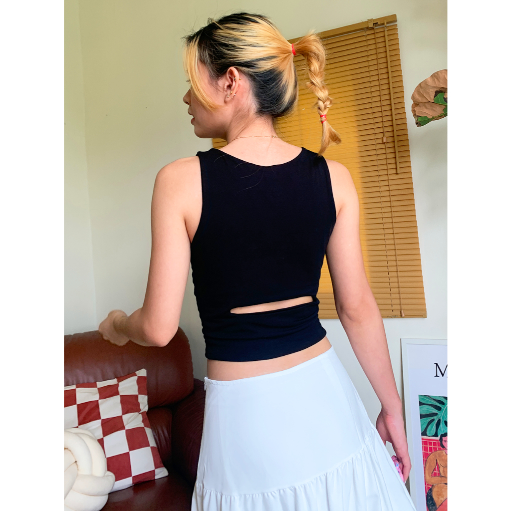 Mellow Everyday - Lucia Top เสื้อกล้าม คอปาด เว้าเอว