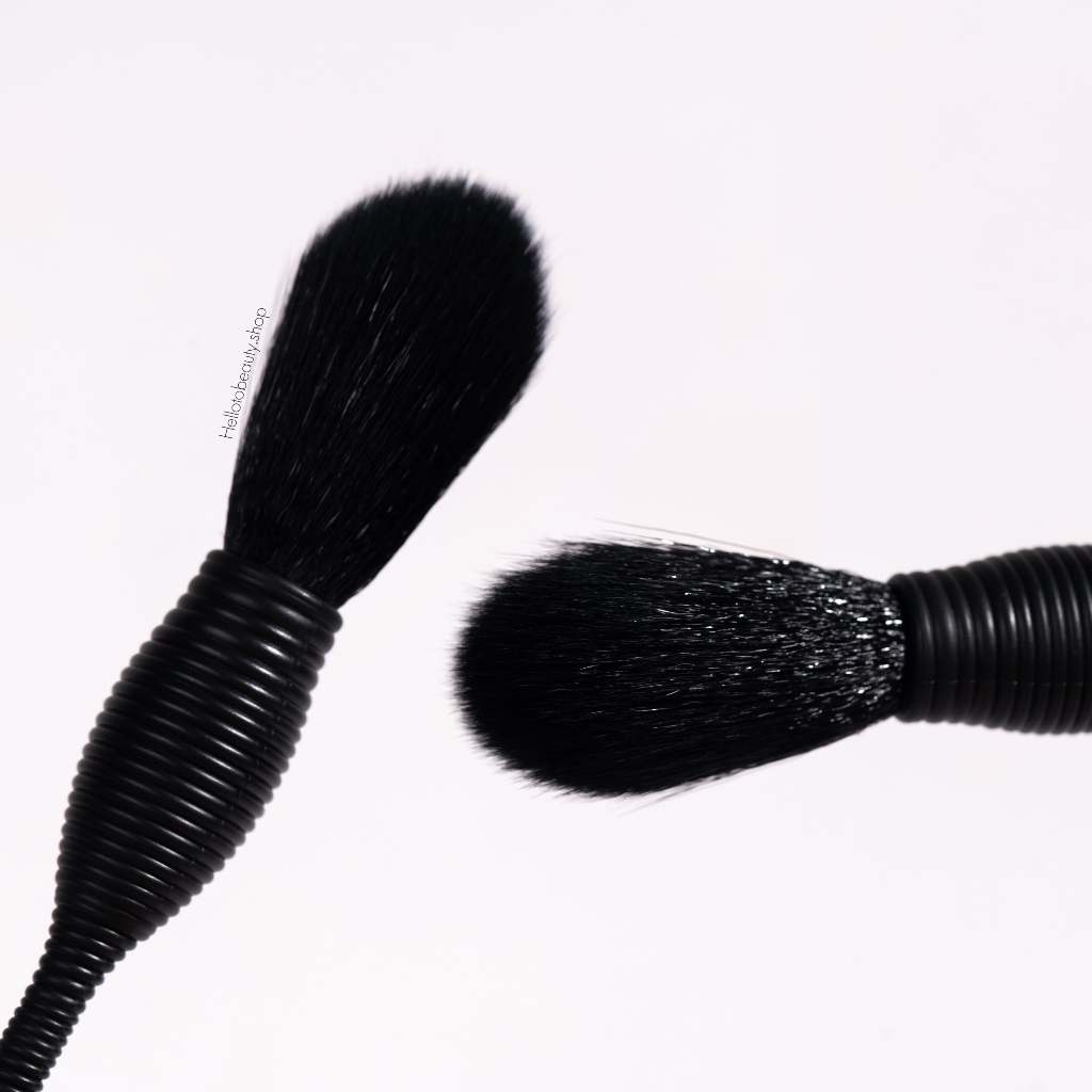 [เหลือ 390.- โค้ด "เก็บโค้ดหน้าร้าน"] Nars Mini Yachiyo Brush สินค้าเป็นฉลากไทย