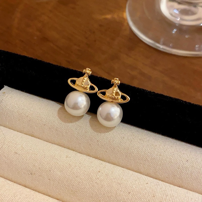 saturn pearl - morning.earrings