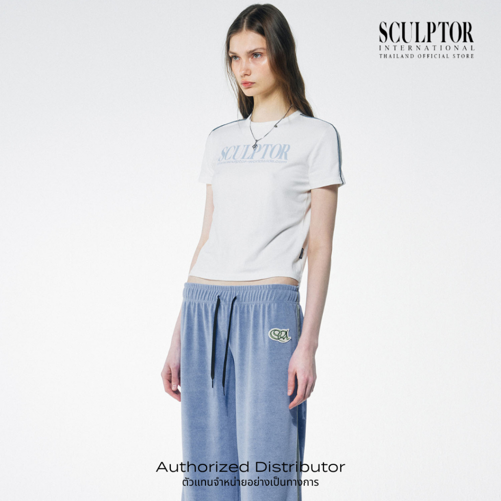SCULPTOR® เสื้อยืด Classic Logo Piping Crop Top — صورة 6