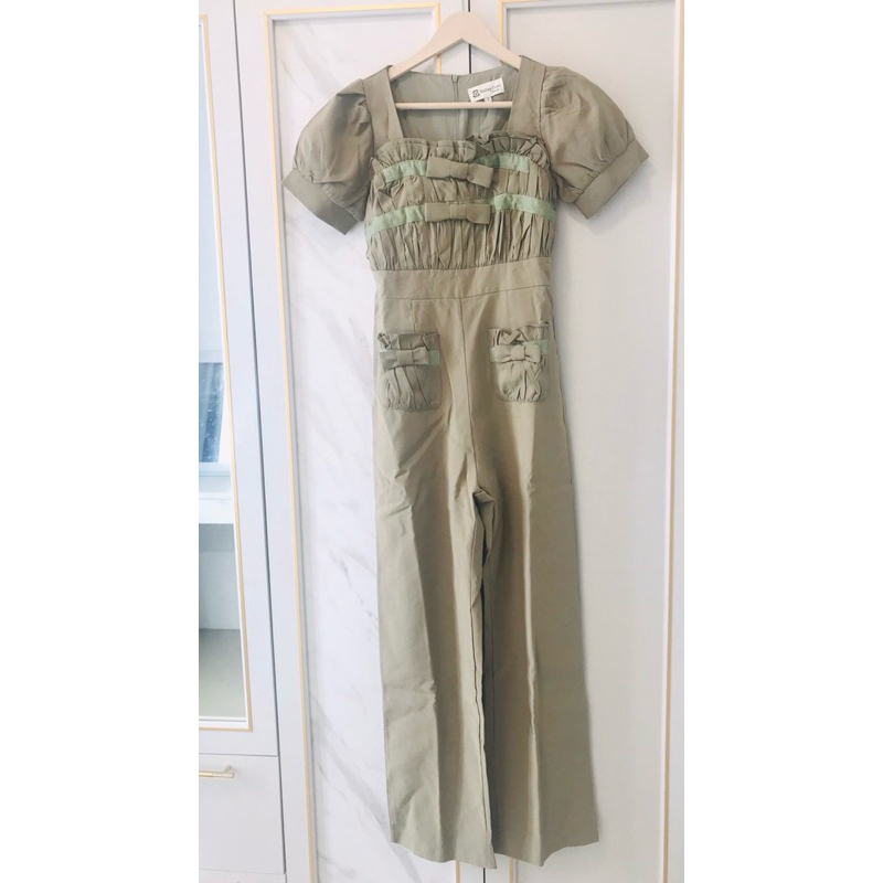 มือ2 งานป้าย valleygirl จั๊มสูทขายาวแต่งโบว์หน้า