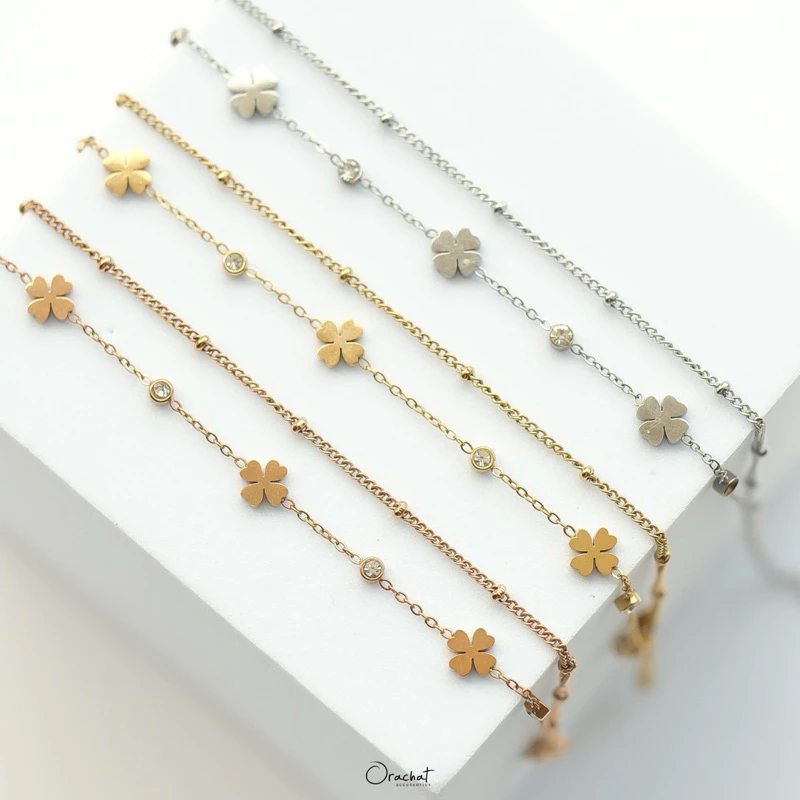 Orachat | Lucky clover 14k bracelet. (สร้อยข้อมือตัวเรือนสแตนเลส)