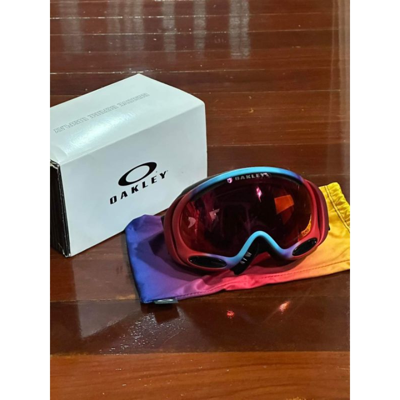 แว่นตาสกี Oakley มือสอง asian fit woman สภาพดี