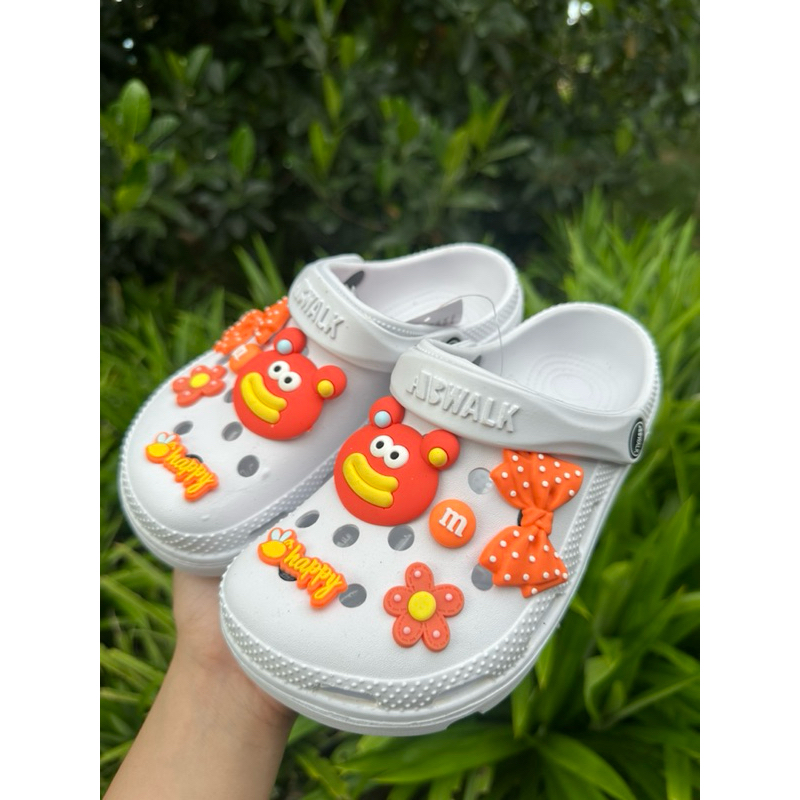 💦พร้อมส่ง💦(มีขนาด 36-44 ค่ะ)รองเท้าแตะหัวโต แบบสวมรัดส้น ติดการ์ตูนน่ารักๆ มีน้ำหนักเบา ใส่สบาย พื้นปรกติ รุ่น520