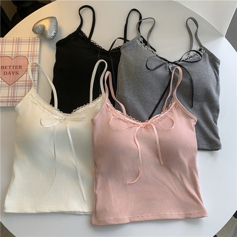 เสื้อสายเดี่ยว ครอป พร้อมส่งในไทย มีฟองน้ำในตัว ดีเทลโบว์ผูกรอบขอบ สไตล์เวียดนาม เกาหลี🤍🎀 แต่งตัวแมชชิ่งง่ายย น่ารักก