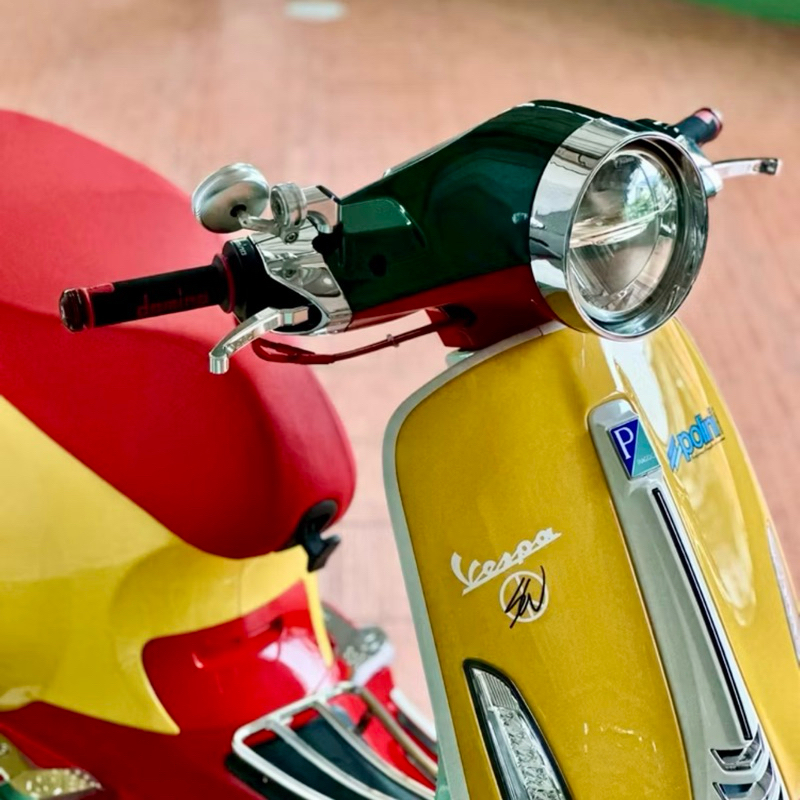 กรอบไฟหน้า Vespa Primavera โครเมียม / ดำเงา / ดำด้าน / ขาว เวสป้า