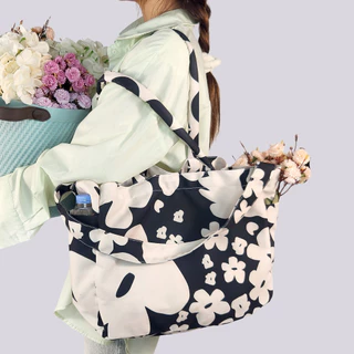 Pre รอ 3-7 วัน- Weekend bag สะพายไหล่ ใส่โน๊ตบุ๊ค 15" iPad Pro ใส่เสื้อผ้าเที่ยว holiday