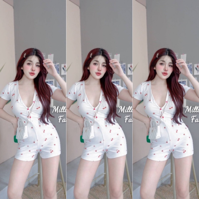 จั๊มสูทแขนสั้นขาสั้นพิมพ์ลาย
