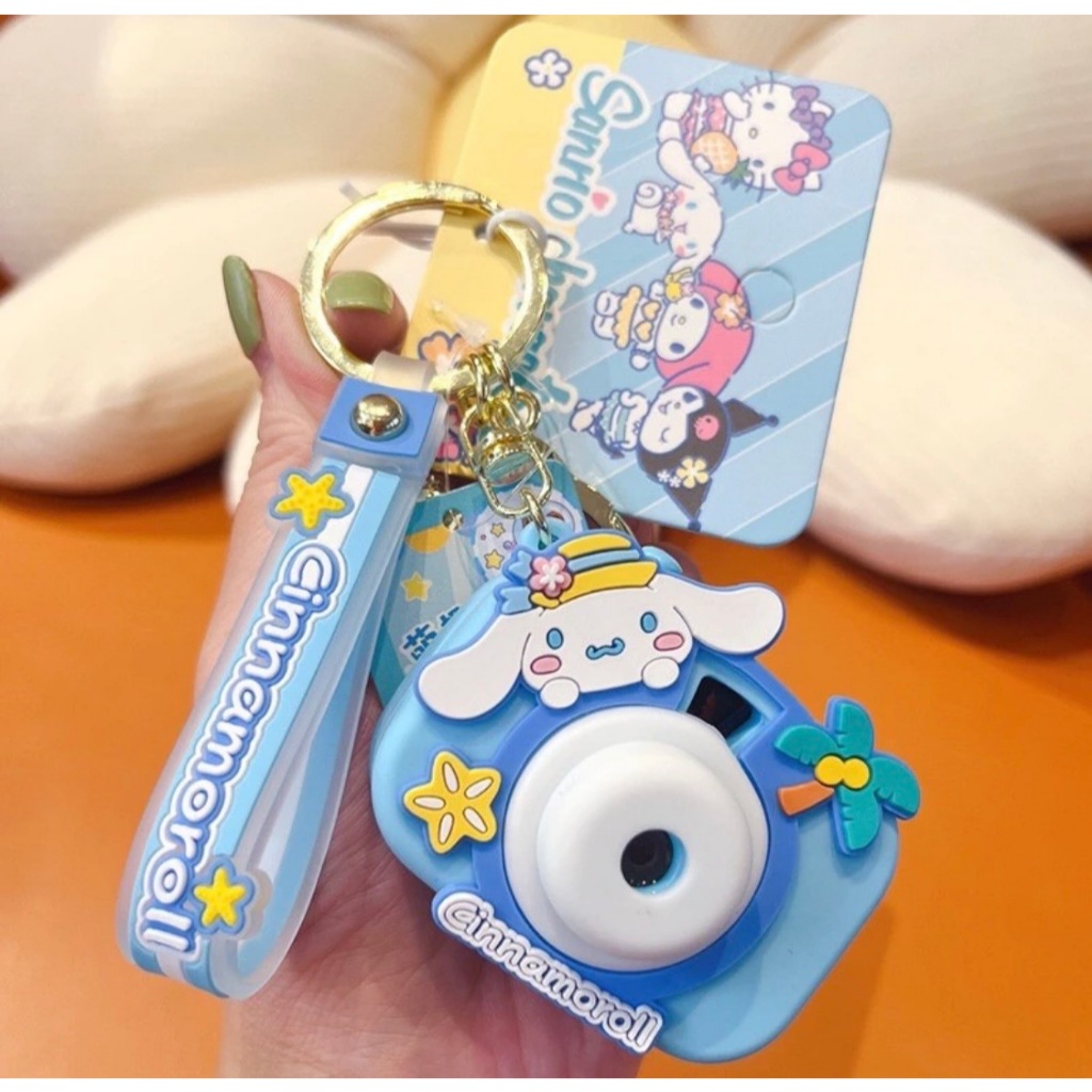 พร้อมส่งจากไทย พวงกุญแจSanrio กล้องสามารถฉายภาพไปที่กำแพงได้ มี4ลาย น่ารักมาก งานสวย ราคา79 บ
