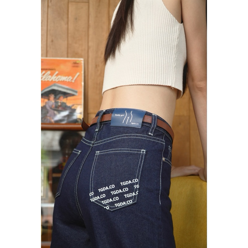 Maxwell Jeans สี Oxford Blue size M จาก tgda.co