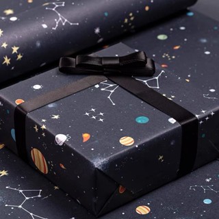 กระดาษห่อของขวัญสไตล์โลกอาวกาศ