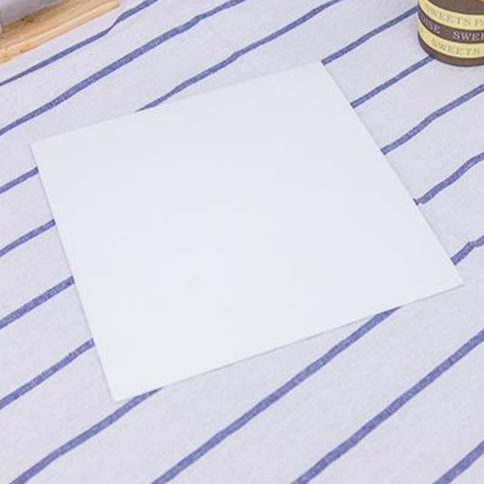 (20ใบ) ฐานรองเค้ก 1 ปอนด์ แบบบาง (เคลือบเงา) / 1 Pound Cake Board 20pcs 20x20cm 20pcs No. 0801007
