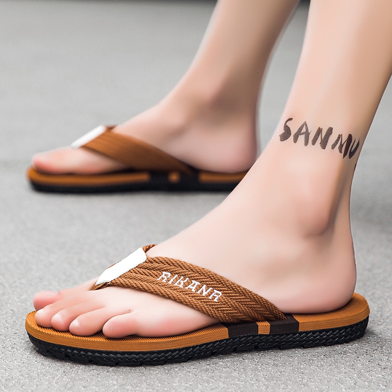 รองเท้าแตะหูหนีบ ทำจากยางพาราแท้ แฟชั่น รุ่นใหม่ ใส่สบาย ไม่ดีดน้ำ A2163