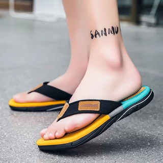 รองเท้า รองเท้าแตะหูหนีบ แฟชั่น รุ่นใหม่ ใส่สบาย ไม่ดีดน้ำ รองเท้าแตะผู้หญิงผู้ชายใส่ได้หมด เป็นของแท้จากโรงงาน 100% AAA
