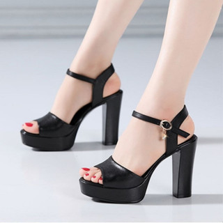 🎼สินค้าพร้อมส่​🎶รองเท้าแตะผู้หญิง จี้คริสตัล ใส่สบาย รองเท้า…