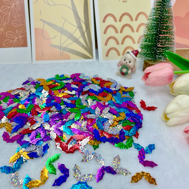 เลื่อม ใบเชอรี่ 🍒🍒ใบชมพู่🍐🍐ใบไม้สองแฉก ใช้ประดับโปรยทาน งานประดิษฐ์ต่างๆ แพ็ค 100 ชิ้น พร้อมส่ง 📌📌📌 - รูปที่ 2