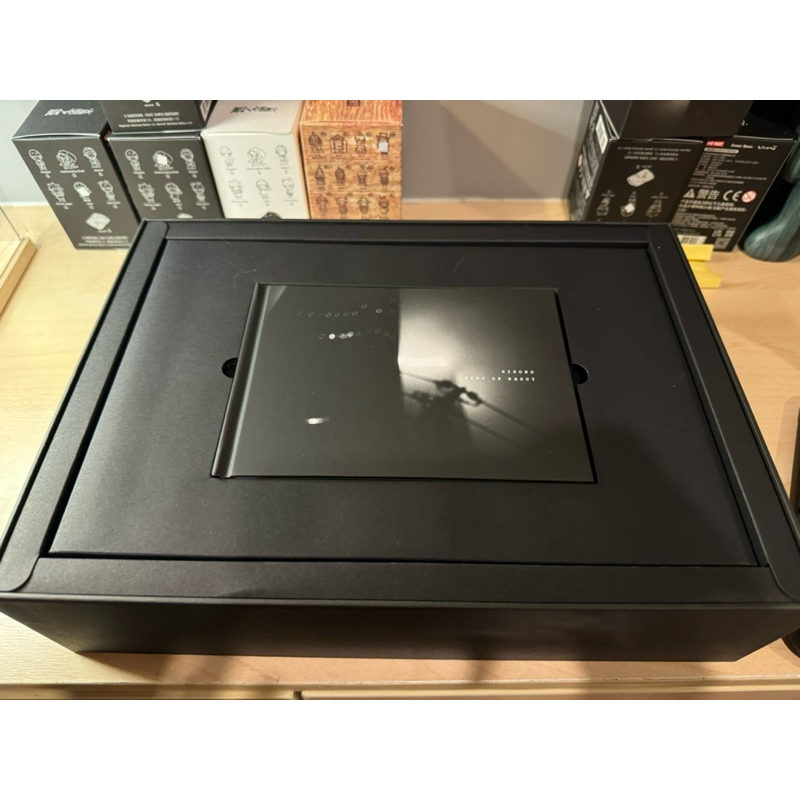 Only Black Box, Poster, Album book Hirono City of Mercy กล่องเปล่าพร้อมโปสเตอร์สมุดอัลบั้ม ฮิโรโนะ V3 กล่องดำ - รูปที่ 2