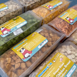 [ถุงกลาง] ขนมฟรีซดรายแมว สุนัข เนื้อสัตว์100% ไม่เค็ม อาหารหมา อาหารแมว อกไก่ ตับไก่ แซลมอน ไข่แดง หญ้าแมว ขนมแมว ขนมหมา