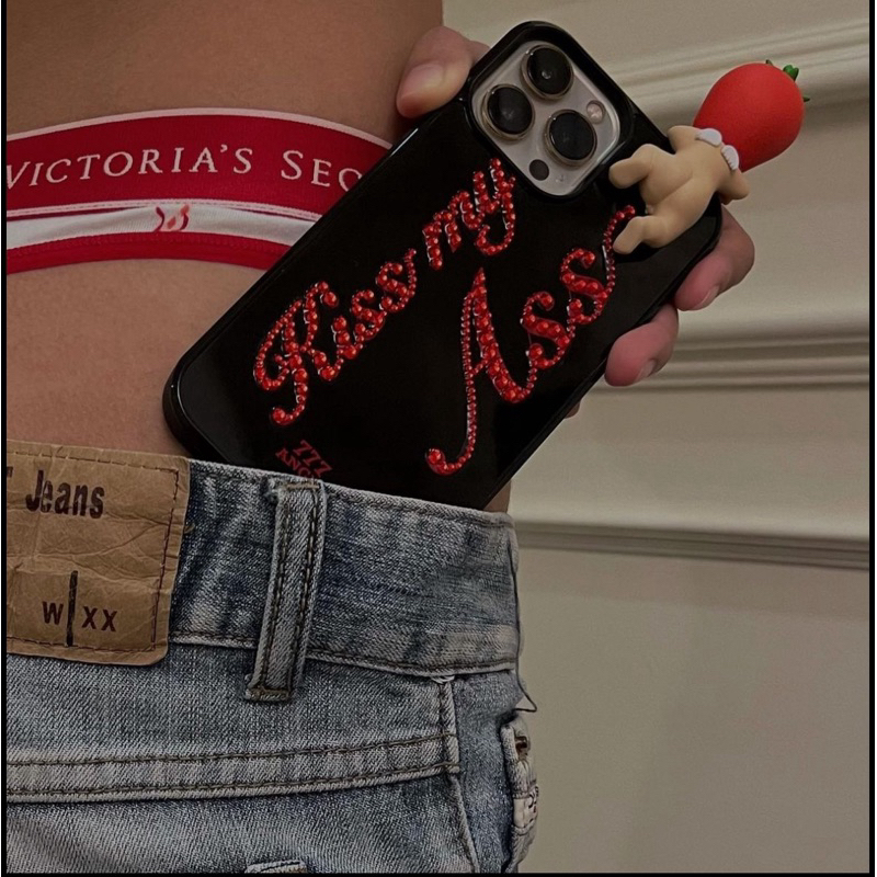 777angel.bkk.th — KISS MY A$$ (พื้นดำ)