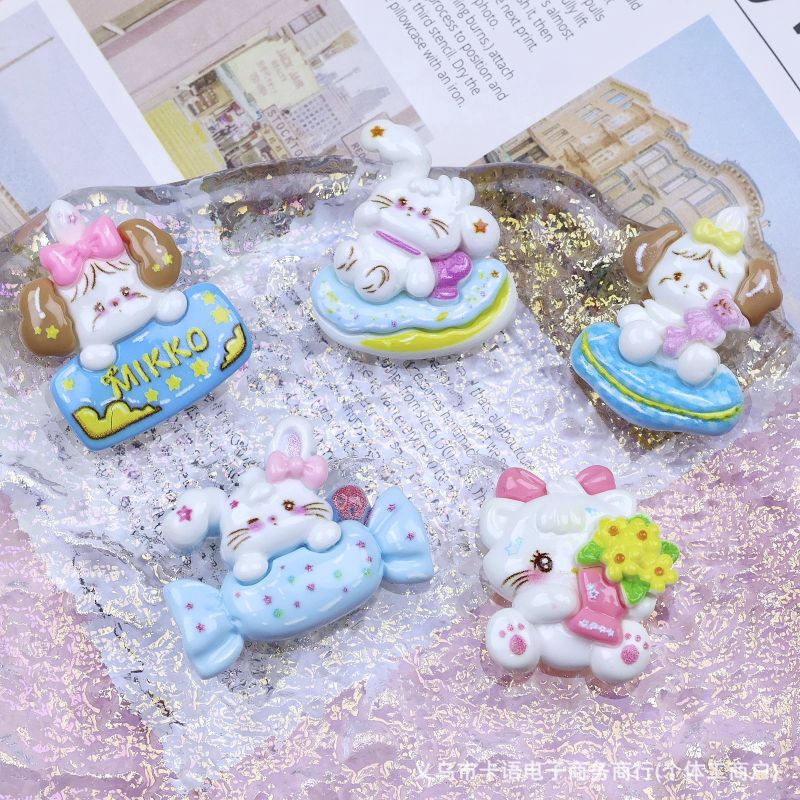 เรซิ่นdiy มิโกะสีฟ้าจำนวน 5 ชิ้น (สามารถเลือกเป็นเรซิ่นหรือจิบบิทได้)