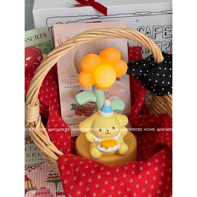 โคมไฟตั้งโต๊ะ โคมไฟกลางคืน ดอกไม้pompomน่ารัก แถมถ่านให้ พร้อมส่ง