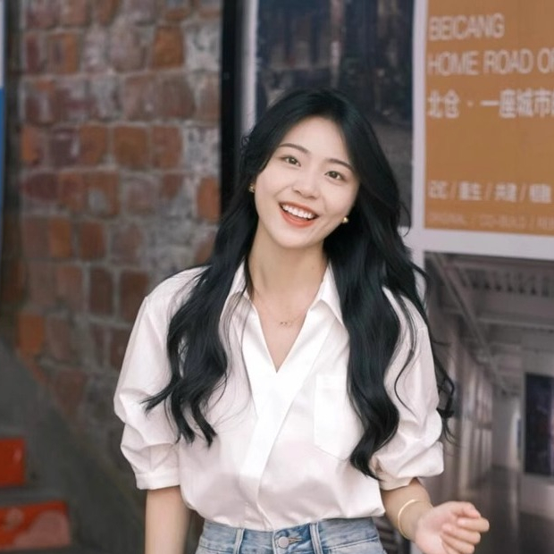 Shirt MCB203 เสื้อเชิ้ตสีขาว คอปกวี แขนสามส่วนแบบพองๆ น่ารักสไตล์เกาหลี  ใส่ได้ทุกโอกาส เรียบแต่หรู 