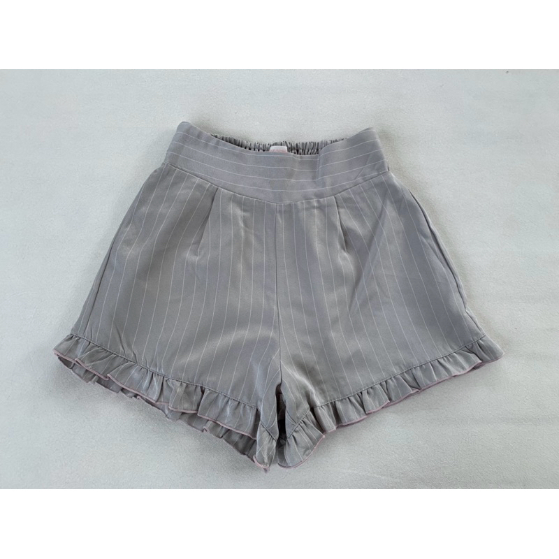 A593.กางเกงขาสั้นมือสองLiz Liza