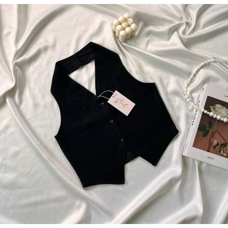 ส่งต่อ เสื้อคล้องคอ เปิดหลัง ป้าย Montha style ของใหม่ป้ายห้อย