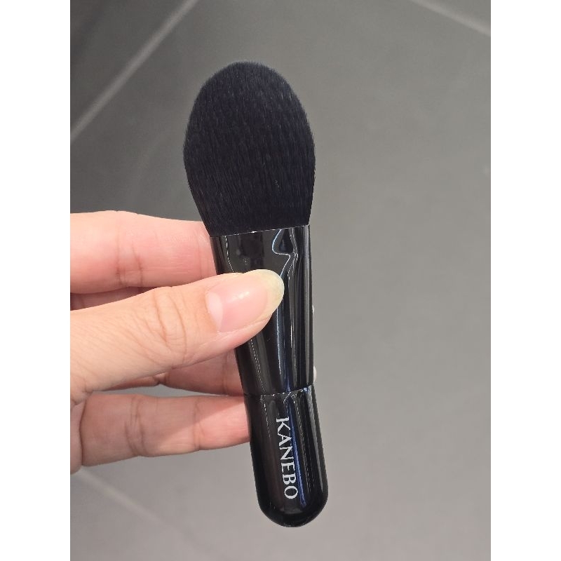 Kanebo Cheek Brush (แปรงปัดแก้มคาเนโบ)