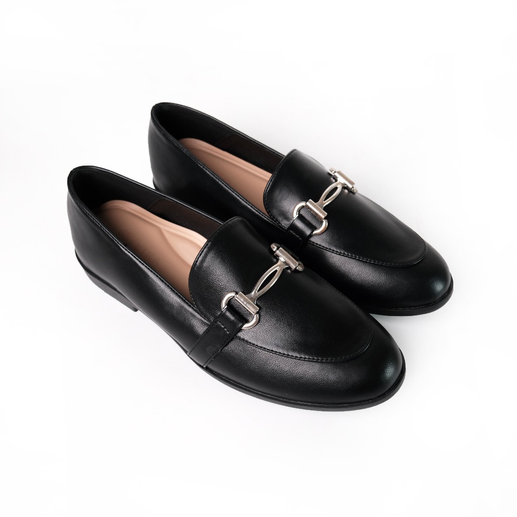 Seira - Vera Loafers รองเท้าโลฟเฟอร์ ใส่ไปเรียน ทำงาน โมใหม่ หน้ากว้าง อะไหล่สีเงิน สีทอง พื้นยาง