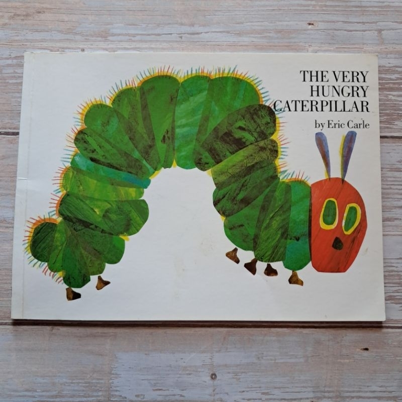 (นิทานมือสอง)The very hungry caterpillar.