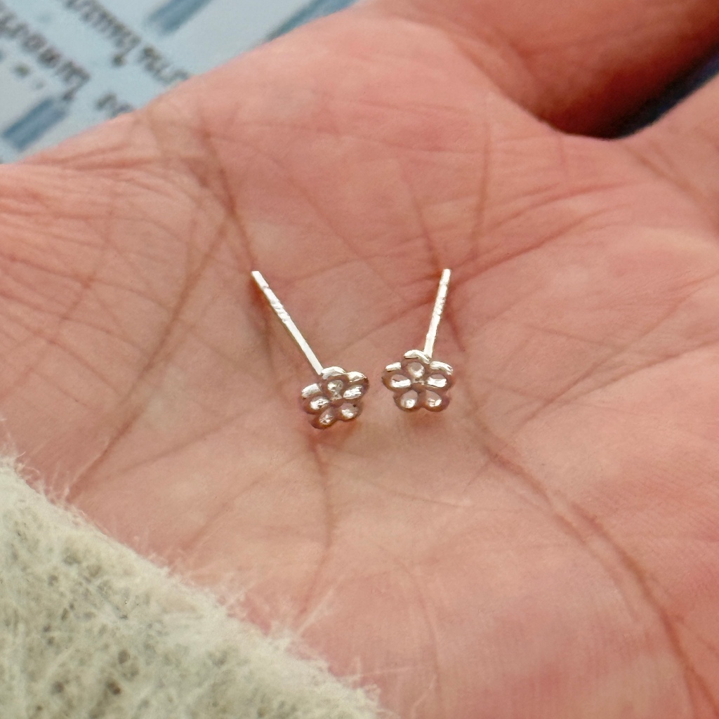 Suwann.na ต่างหู ต่างหูเงินแท้ ต่างหูดอกบ๊วย