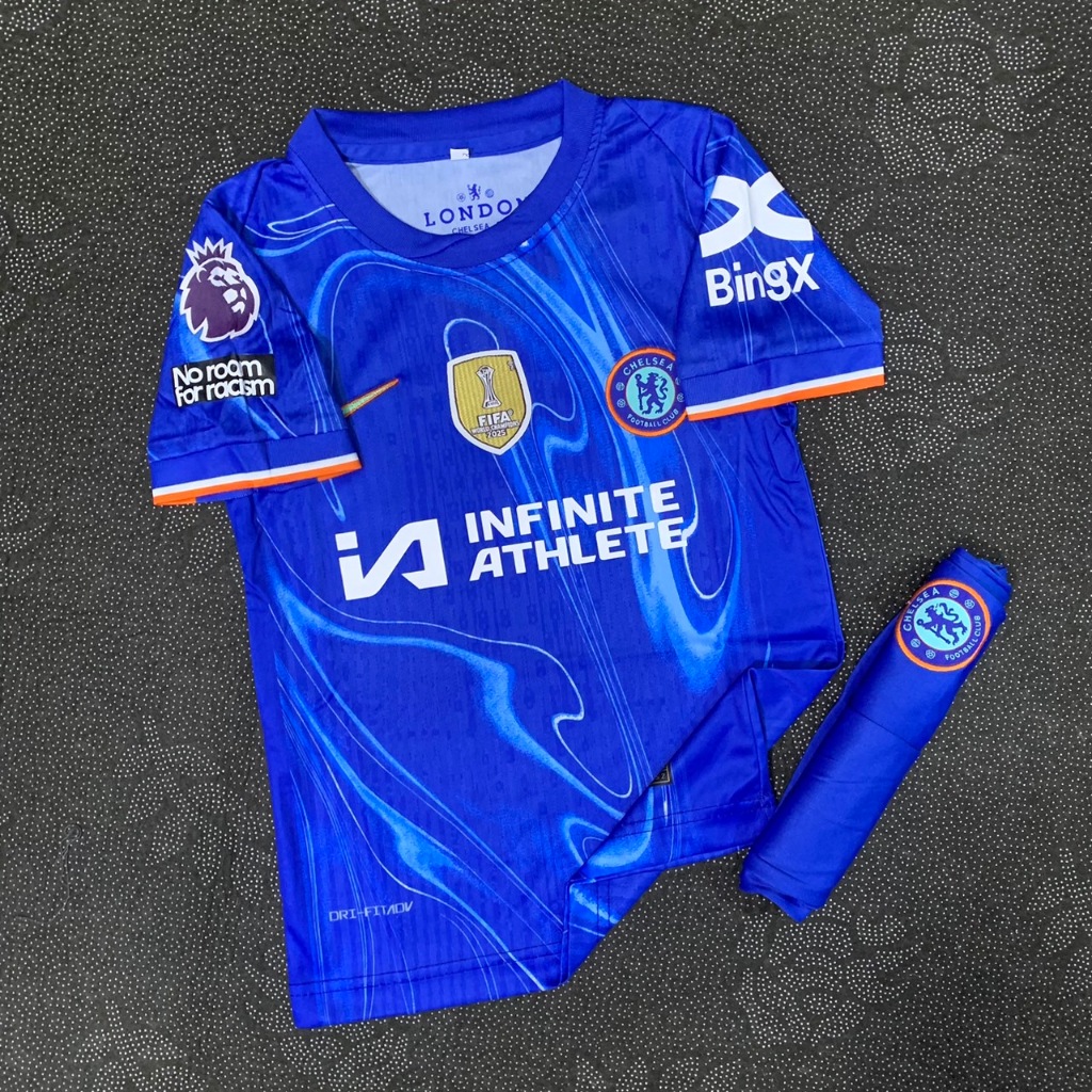 เสื้อบอล เด็ก รุ่นใหม่ล่าสุด เสื้อพร้อมกางเกง 2024/2025