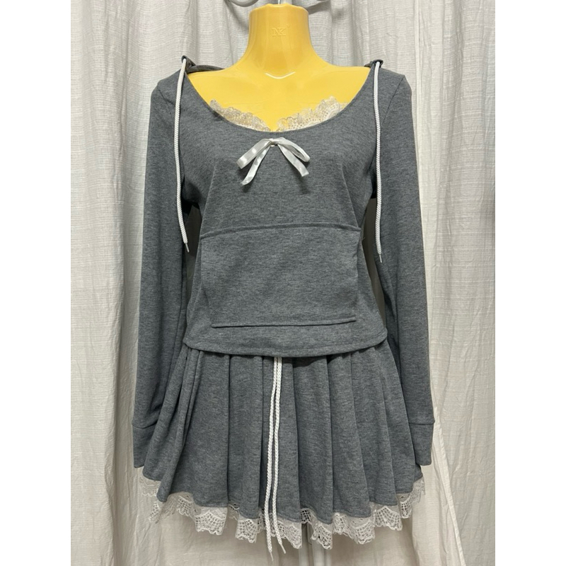 พร้อมส่ง ชุดเซ็ตเวียดนาม 2 ชิ้น *มือ2 (ซื้อจากร้าน Teera Studio)