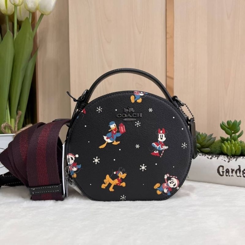 🥰กระเป๋าสะพาย ทรงกลม 🥰New Coach Disney X CoachCanteen Crossbody#xbody 📌รอเช็คสต๊อก