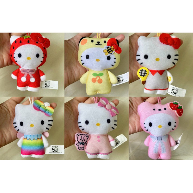 มือสอง พกจ ตุ๊กตาHelloKitty 50th Anniversary ป้ายญี่ปุ่น ขนาด 3.5นิ้วค่ะ
