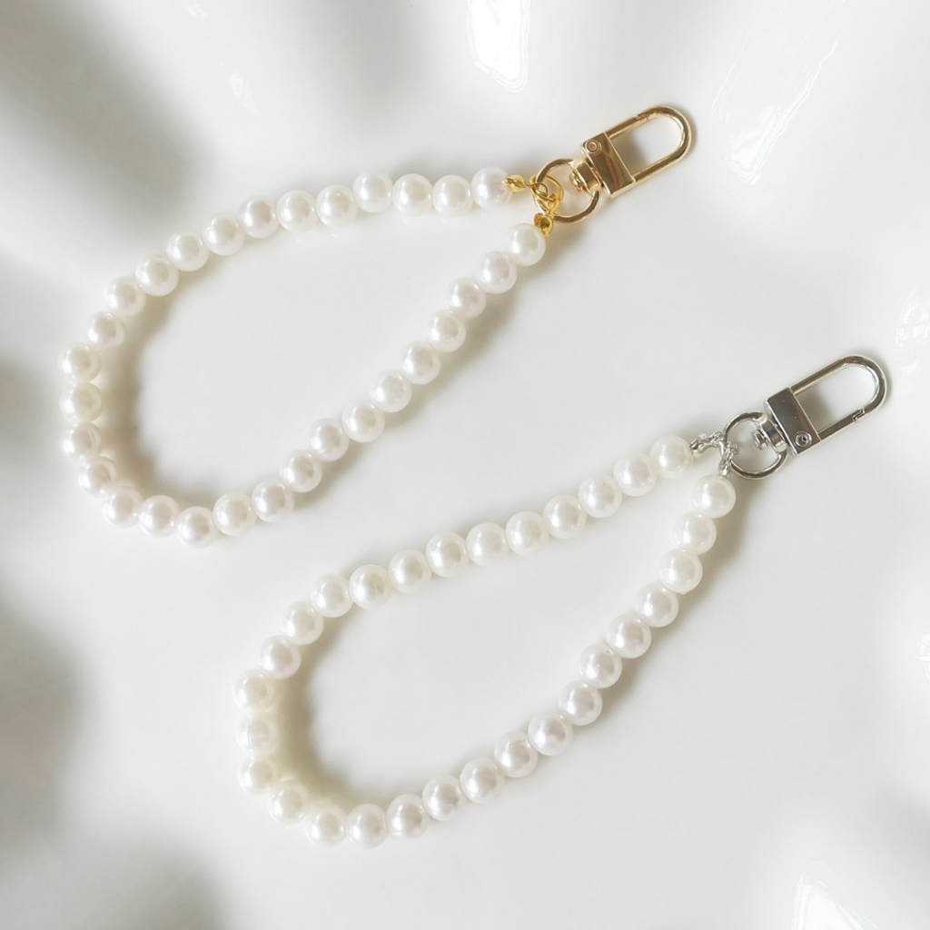 [พร้อมส่งในไทย] สายคล้องกระเป๋ามุกเงาสวยเกรดคุณภาพ สายคล้องข้อมือมุกเงา No.BC-021