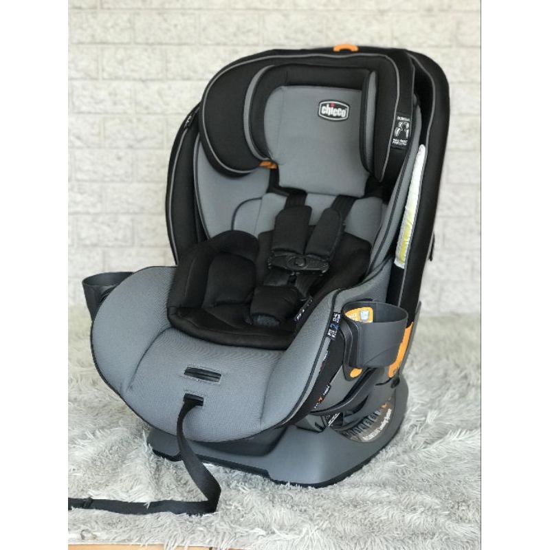 คาร์ซีท ชนช็อป  New Chicco® Fit4™ 4-in-1 Convertible Car Seat First to Provide Tailored