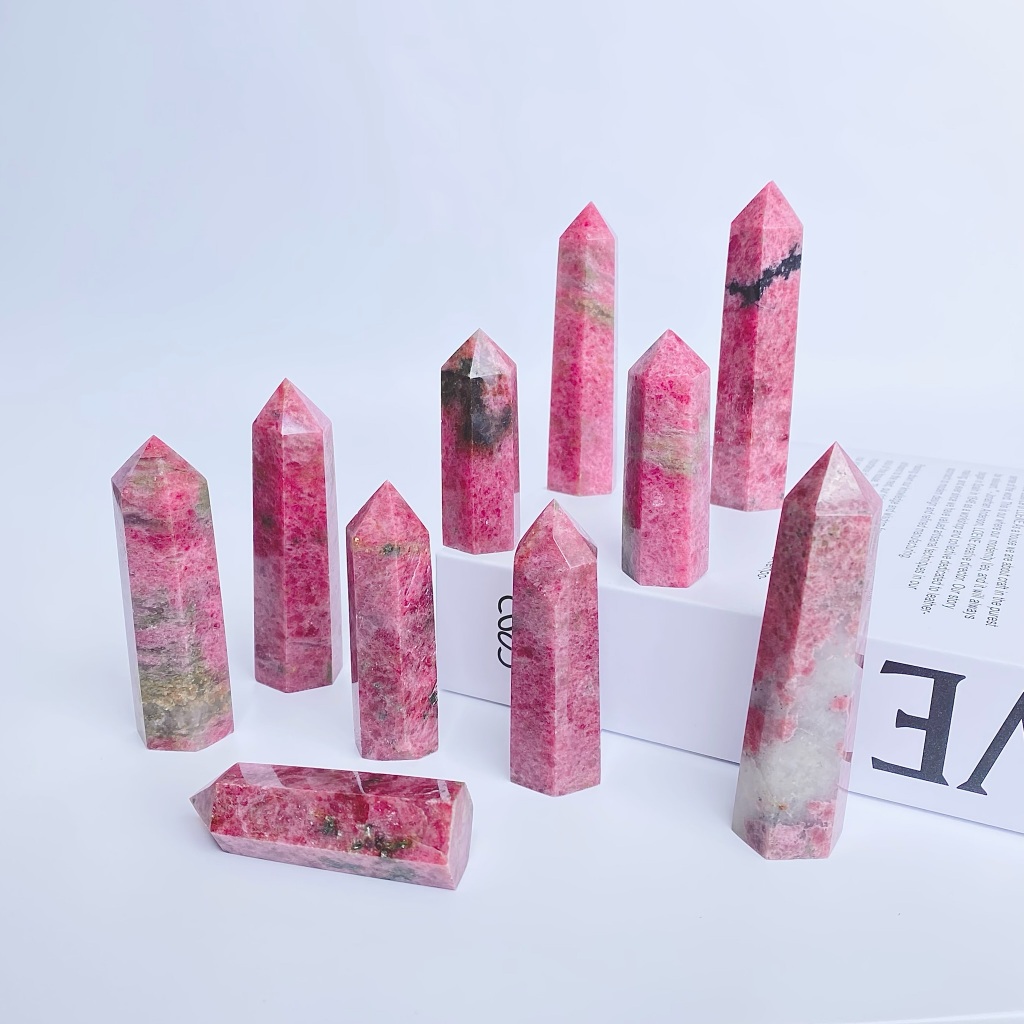 Rhodonite Tower (หินโรโดไนต์ ทรงแท่ง)