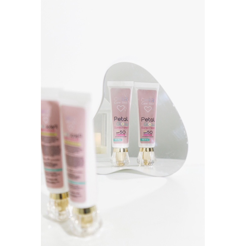 Petal Gl🌼w  sunscreen SPF50: เพเทิล โกล์ว กันแดดดอกไม้