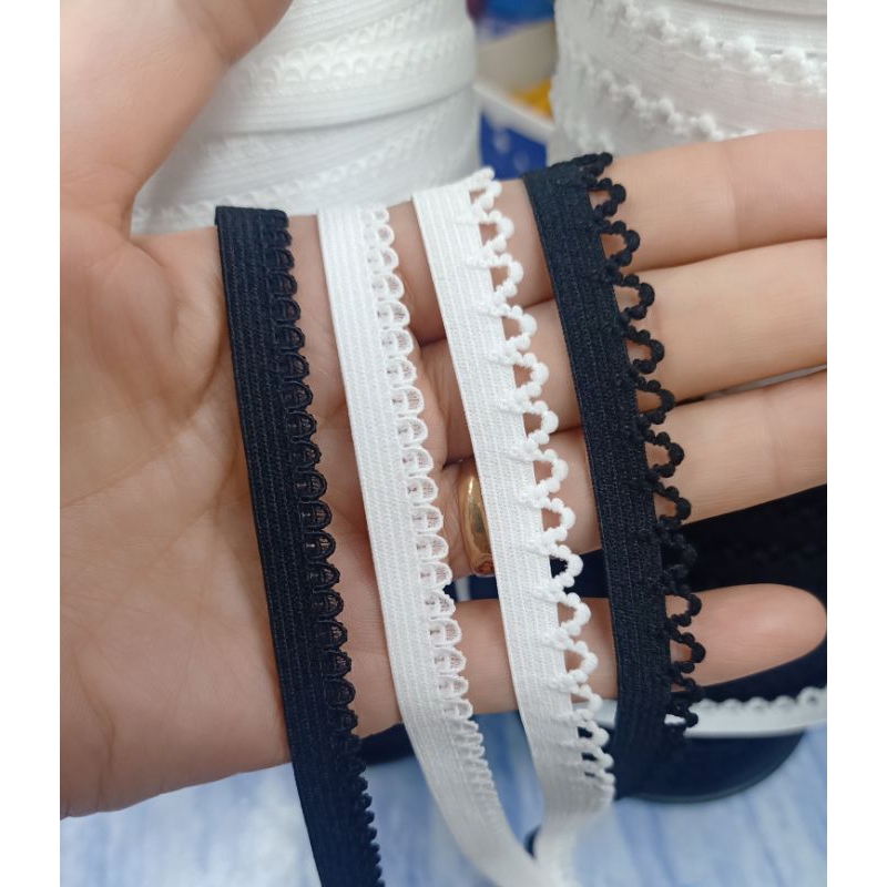 ลูกไม้ยางยืดสีขาวขนาด 1 cm.ตกแต่งขอบกางเกงใน.ตกแต่งสายเสื้อชั้นใน.น่ารักมากๆค่ะ🌷(สั่งเกิน2ตัดยาว)