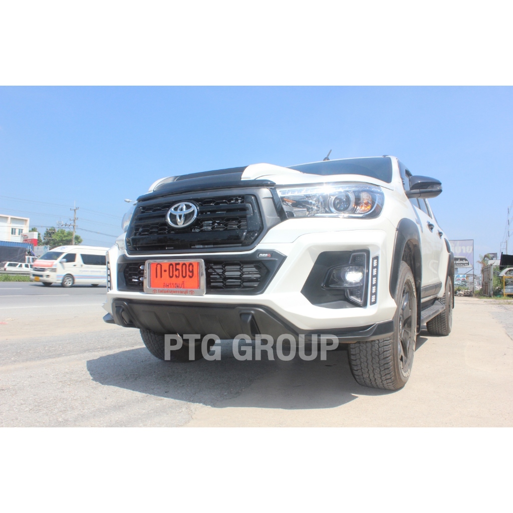 สเกิร์ตหน้า REVO ROCCO 2018 4WD ขาวมุก070 พร้อมไฟDaylight *งานไทยพร้อมส่ง*