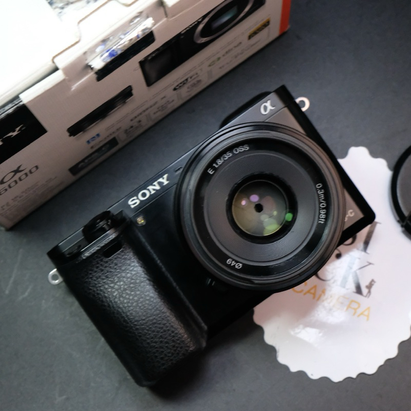 Sony A6000 + E 35mm f1.8 (สินค้ามือสอง)