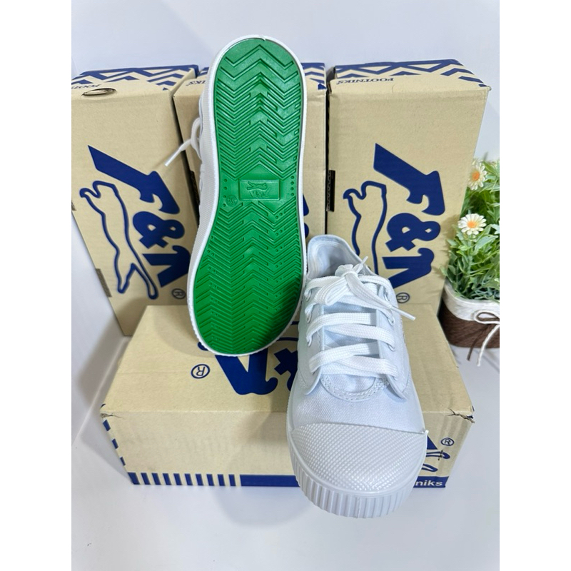 💦พร้อมส่ง💦 FOOTNIKS ฟุตนิกส์ รองเท้าผ้าใบนักเรียน ไซส์ 31-45 รุ่น T09-F205 รองเท้านักเรียน สีน้ำตาล, สีขาว, สีดำ