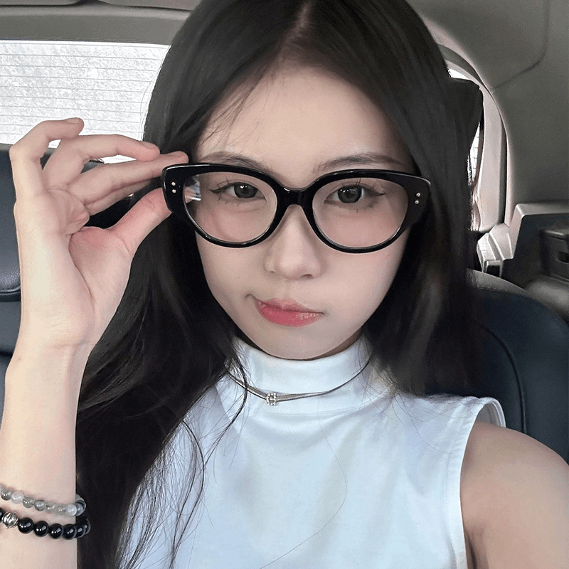 [จัดส่งจากกรุงเทพ]แฟชั่นเกาหลีแว่นตา ย้อนยุคกรอบใส ป้องกันแสงสีฟ้า ไล่โทนสี ขนาดใหญ่เครื่องประดับแฟชั่นแว่นกันแดดUnisex - รูปที่ 5