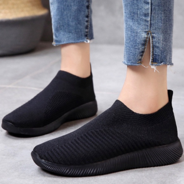 Nadine.9 รองเท้าผ้าใบผูหญิง รองเท้าแฟชั่น ลำลอง ใส่สบาย ใส่เวลานานก้อ ไม่ปวดเท้าพร้อมส่งจ๊า A211 มีไ