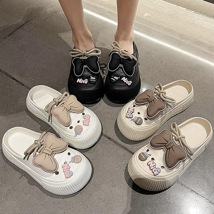 มาใหม่มาแรง รองเท้าหัวโต สีทูโทนพาสเทล แถมตัวติดน่ารัก มีสายรัดส้น วัสดุยางคุณภาพดี แฟชั่นสําหรับผู้หญิง คุณภาพดีท